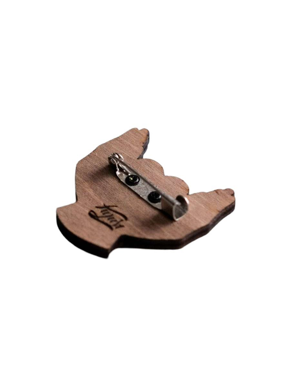 Значок AUGUST WOOD AW_M10 "Сосуд Гигеи"