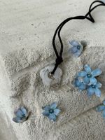 Подвеска цветочек в белом цвете