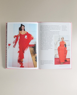 The Little Book of Valentino. Иллюстрированная книга о модном доме Valentino (на английском языке)