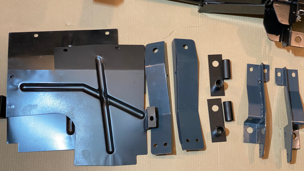 Силовая, внедорожная защита Нива 4х4/Легенд с фаркопом (кузова, двигателя)