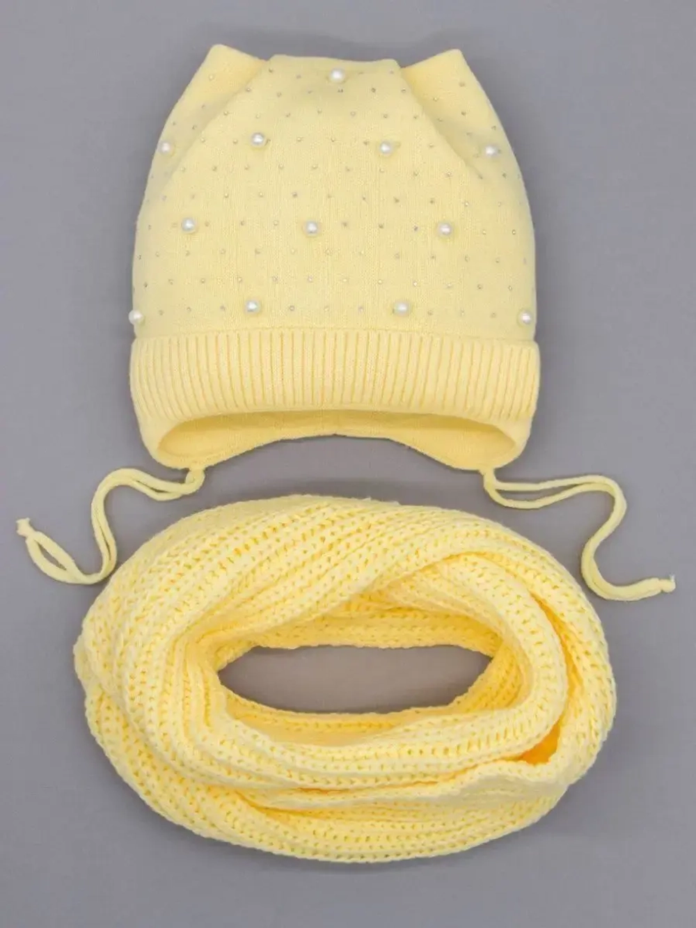 Шапка для девочки осенняя и снуд ушками