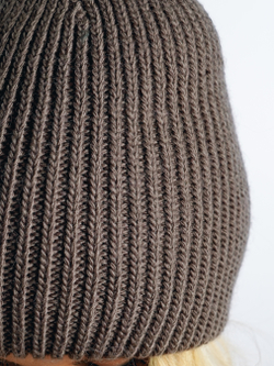 Шапка вязаная "Fishka" Мокко