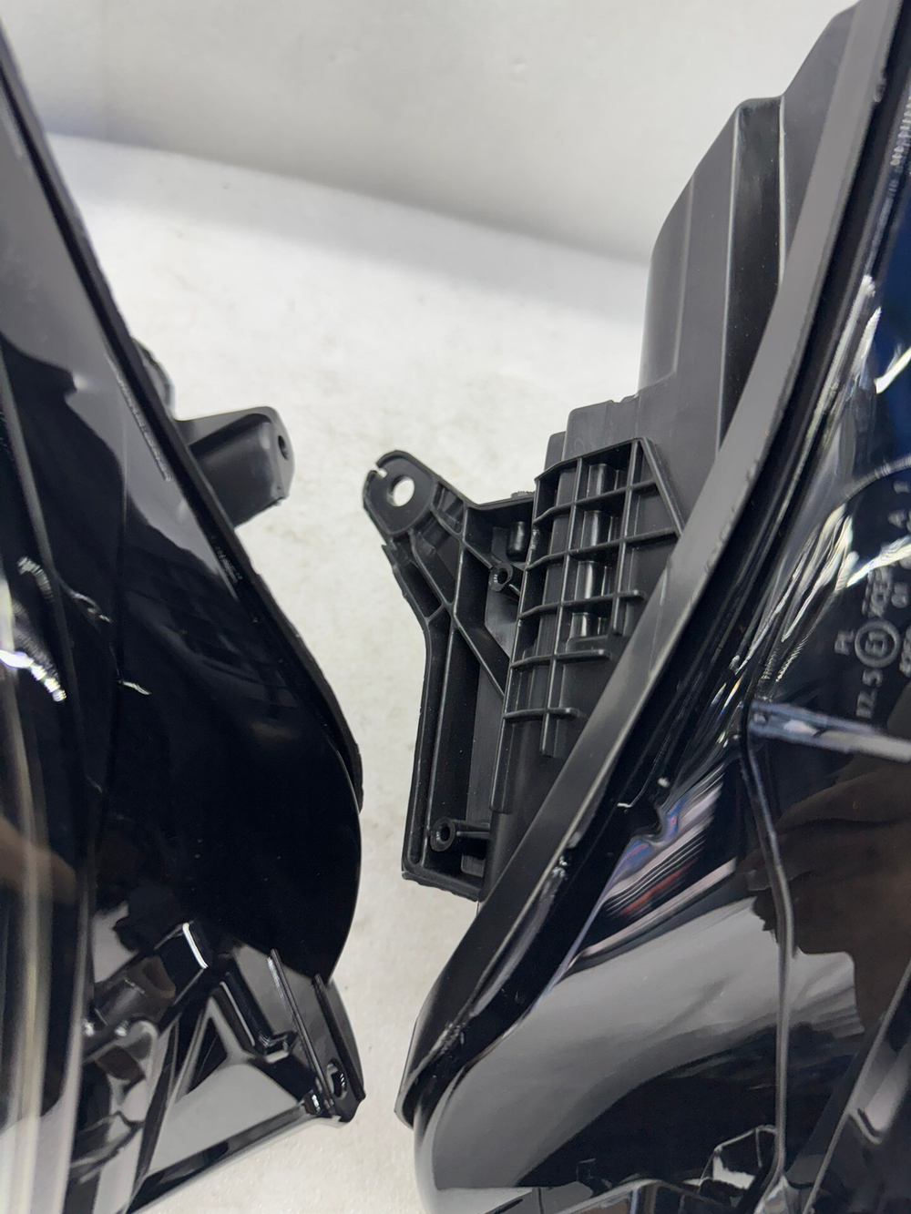 оригинальная LED фара Cadillac XT5