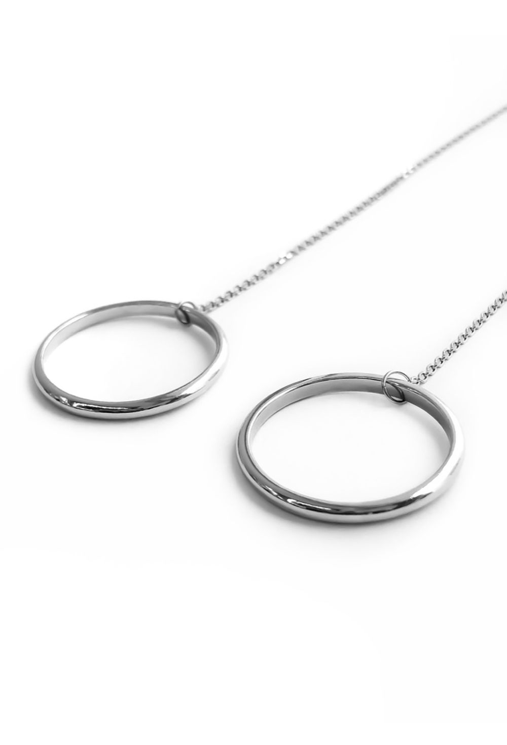 Серьги-протяжки с кольцом 20 мм