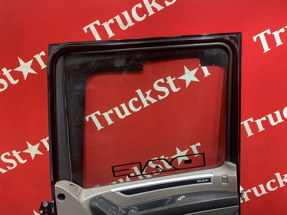 Дверь правая в сборе 2019г