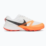 Кроссовки для бега Nike Kiger 10 white/photon dust/total orange/black
