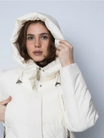 Куртка зимняя удлиненная с капюшоном