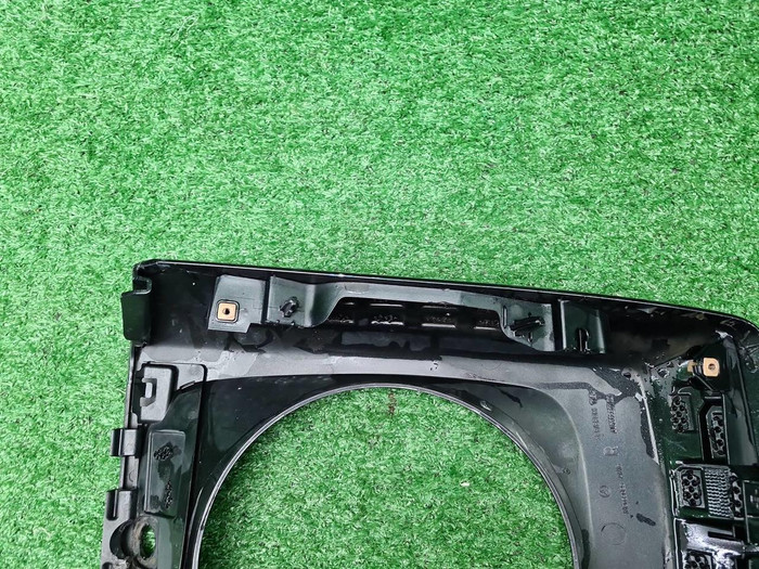 Накладка фары правая Mercedes G W463 (2018-2024)