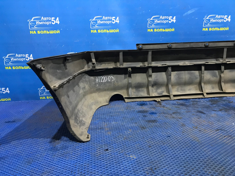 Бампер задний TOYOTA AVENSIS 1999