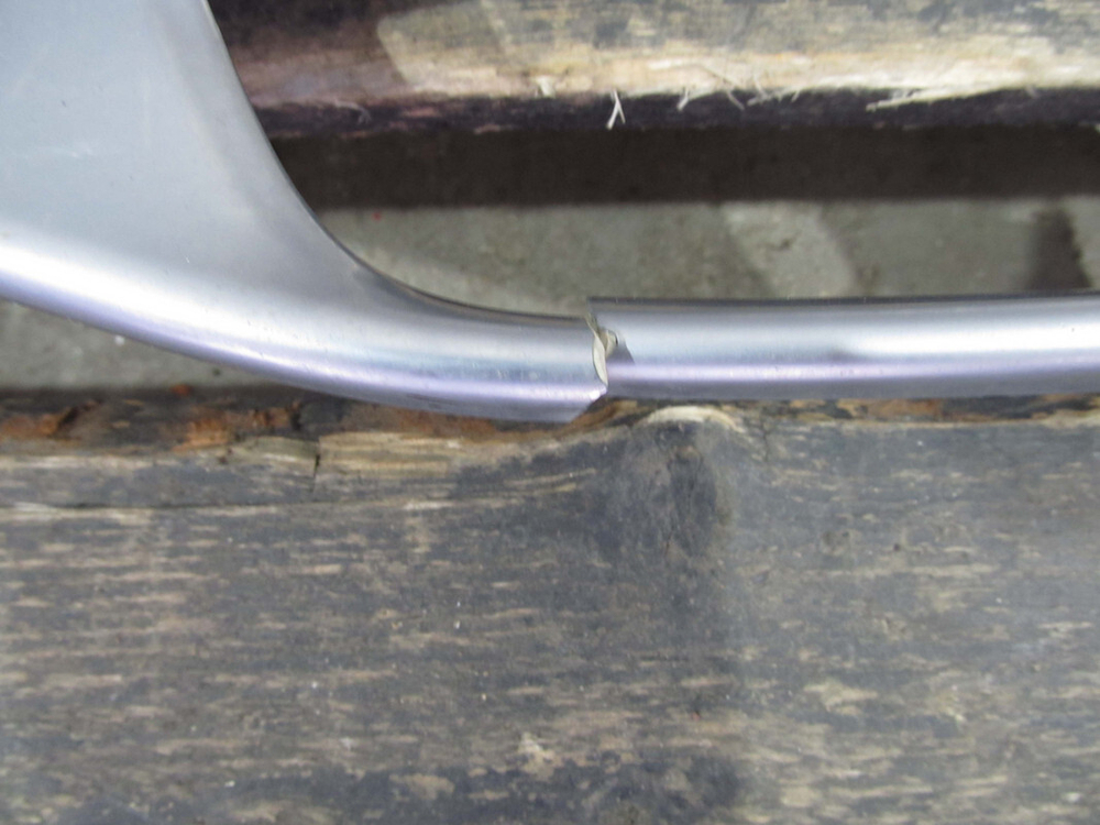 Накладка птф правая Geely Atlas 1 (NL-3) 16-21 Б/У Оригинал 01857740