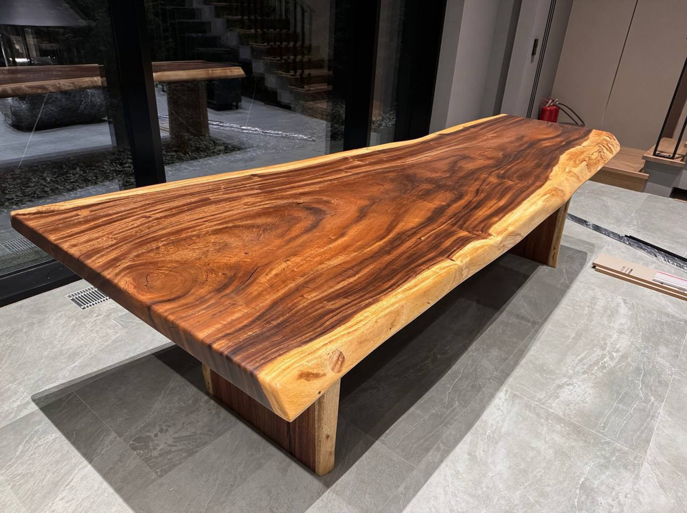 Эксклюзивный стол из индонезийского суара