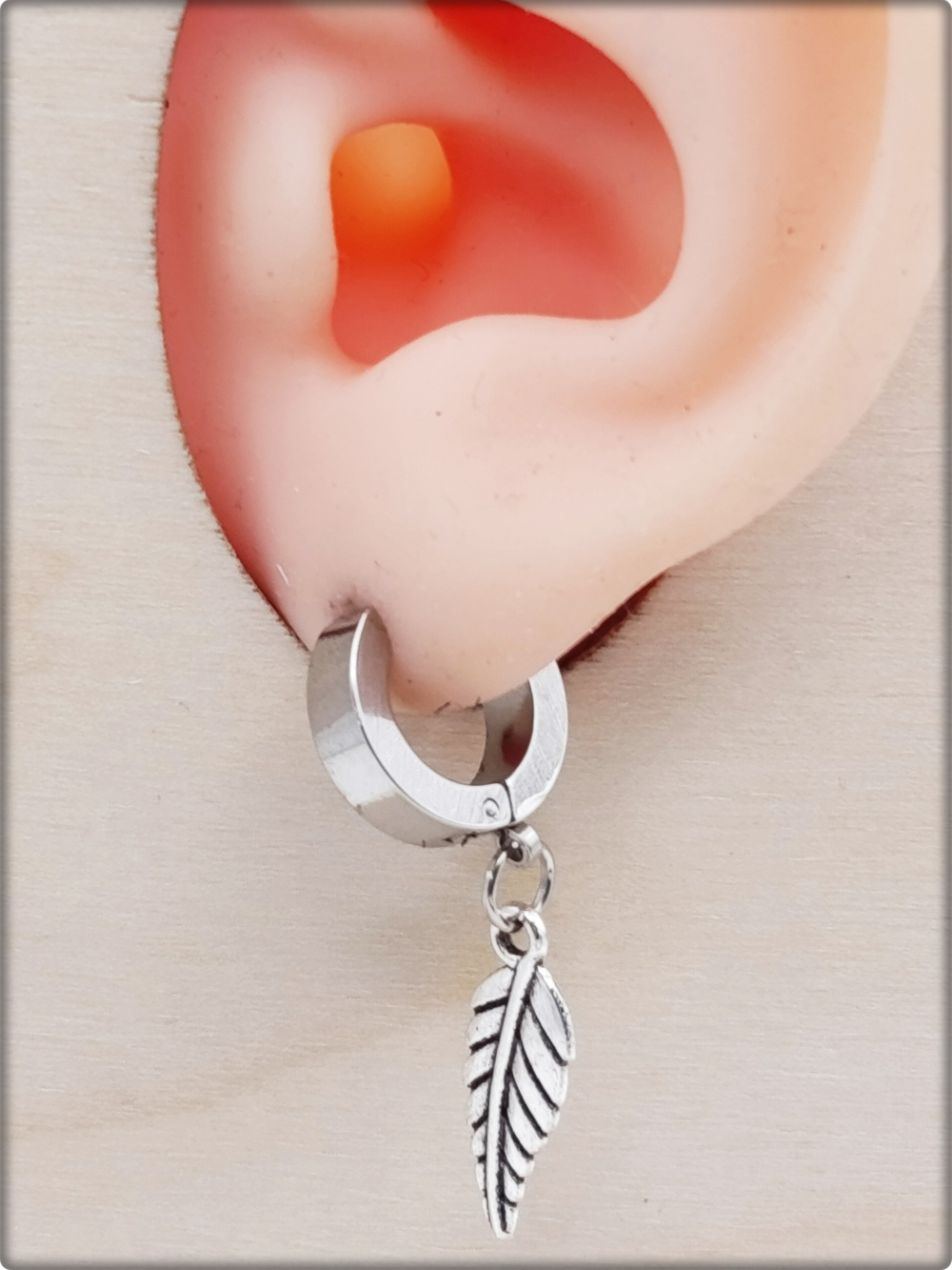 Серьга (1шт.) "Листик" для пирсинга уха. Медсталь