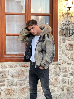 Куртка (бомбер) из волка