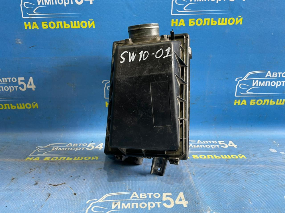 Корпус воздушного фильтра NISSAN AVENIR 1994