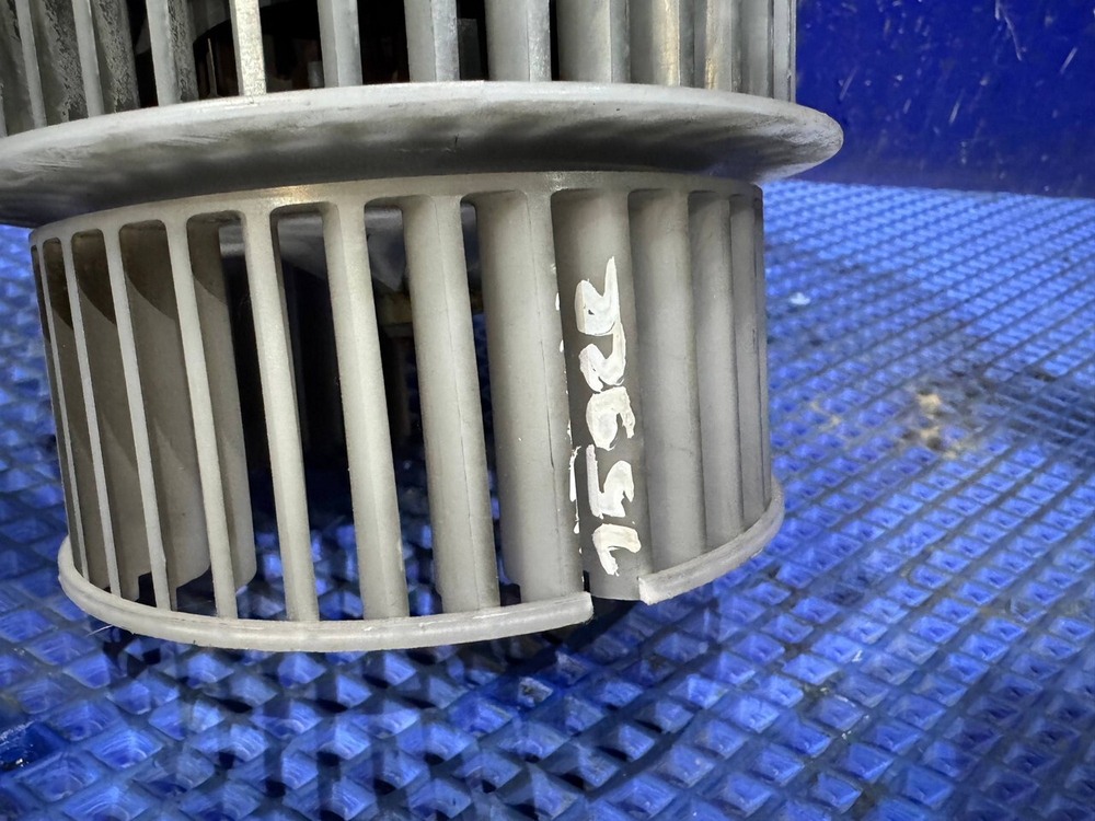 Моторчик печки TOYOTA PLATZ 1999-2005