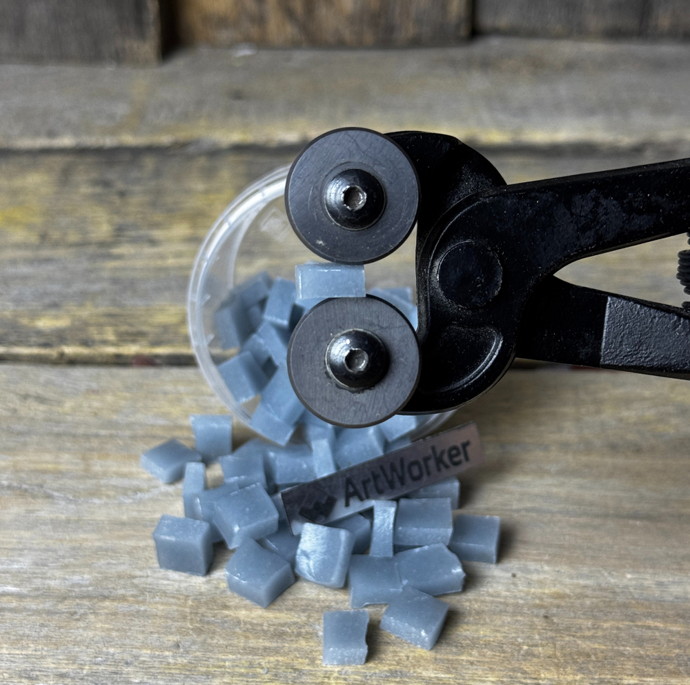 Смальта SS02, колотая 10х10 мм, 100 гр