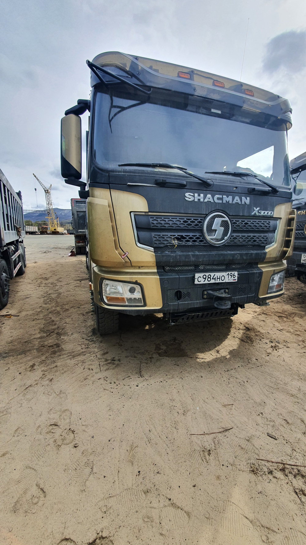 Shacman (Shaanxi) SX* 8x4 Самосвал SX33186V366 (Дизельный, 11,6 л, 423 л.с., МТ)