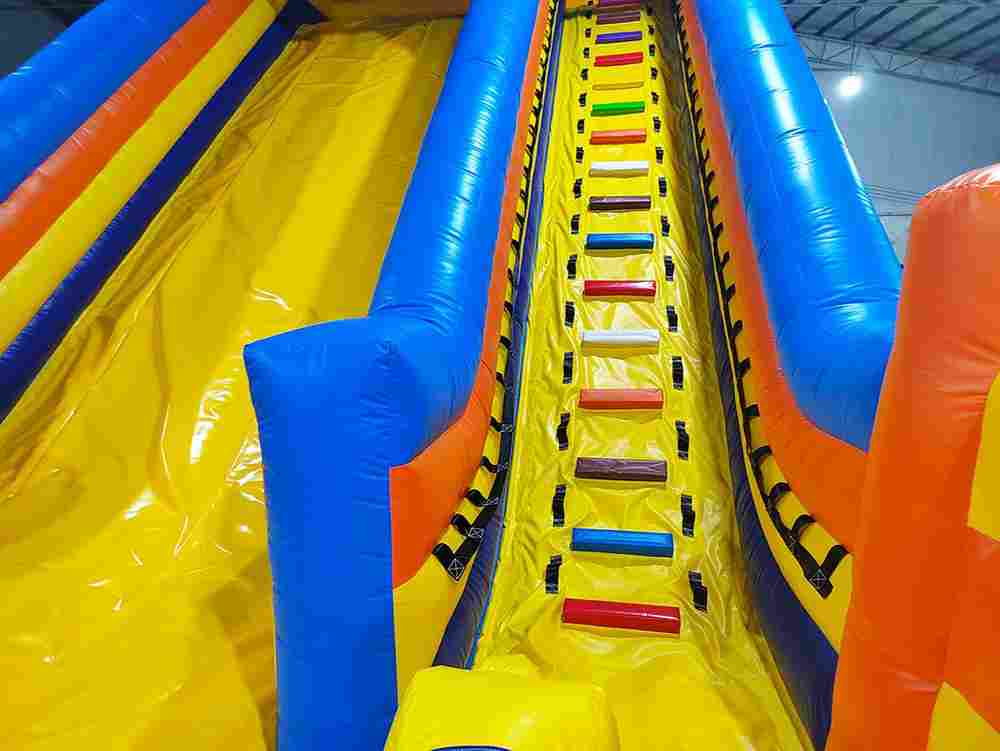 Надувной батут-горка "Супер-волна ST" 10*5*6,8 м