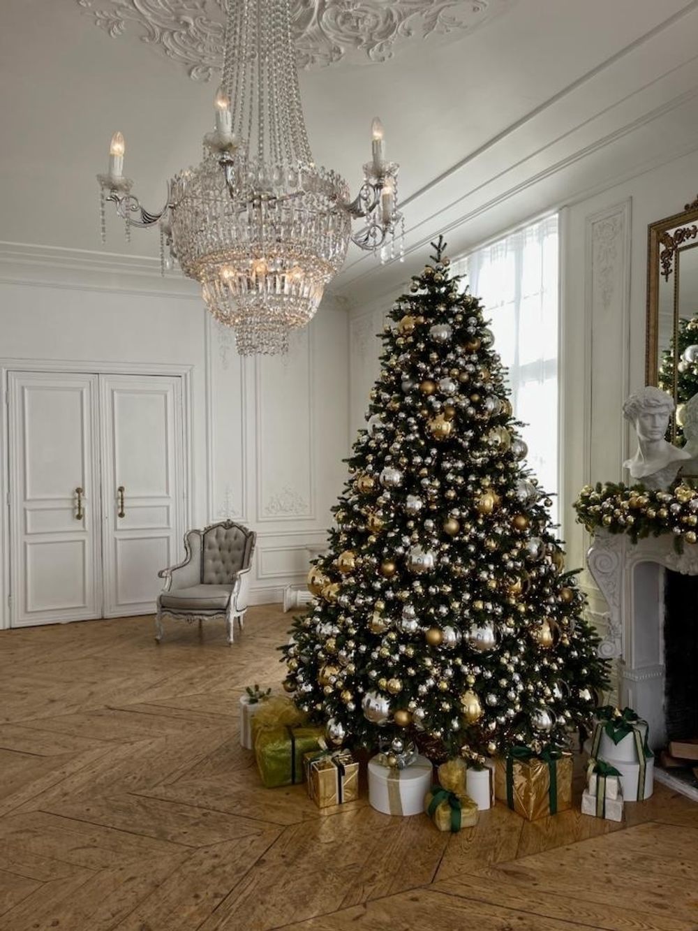 искусственная елка "Эрмитажная" литая хвоя