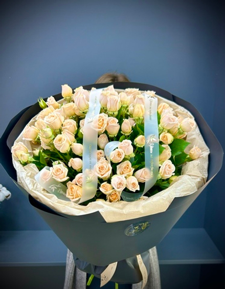 15 веток в стильном оформлении