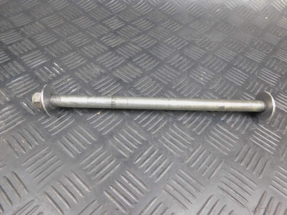 Ось заднего колеса Yamaha TDM850 RN03J 2001