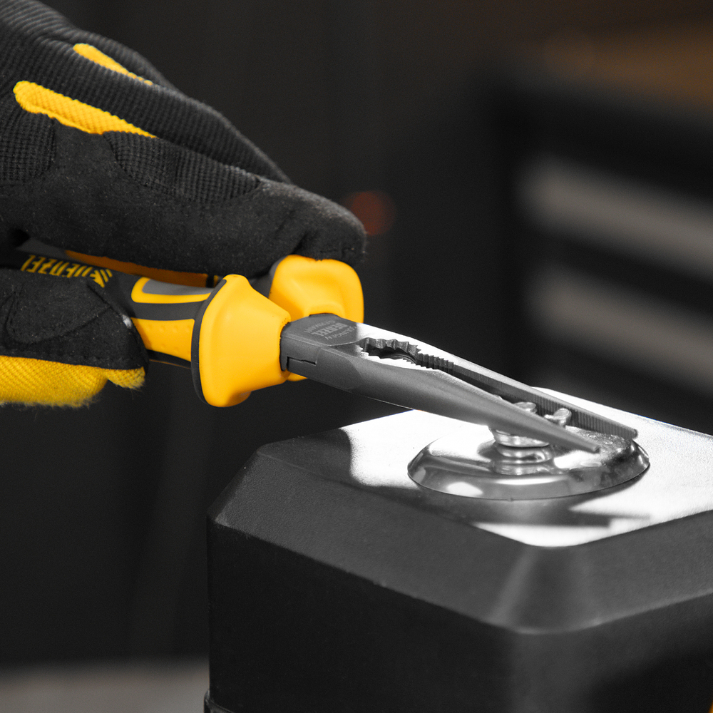 Длинногубцы прямые 205 мм, трехкомпонентные рукоятки Denzel