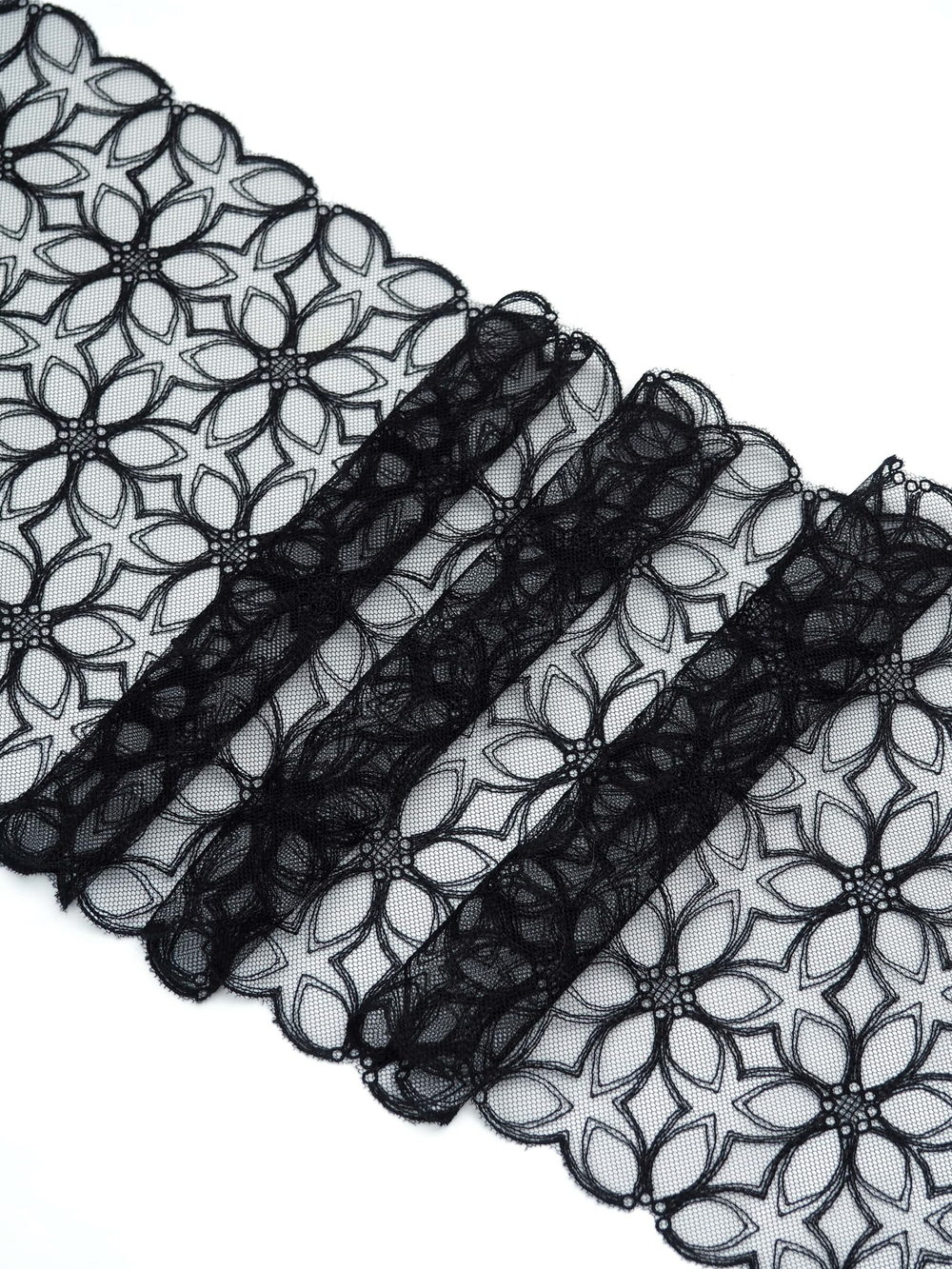 Вышивка на сетке неэластичная черная 19 см