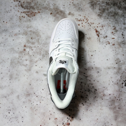 Nike SB Dunk Low • White Gum