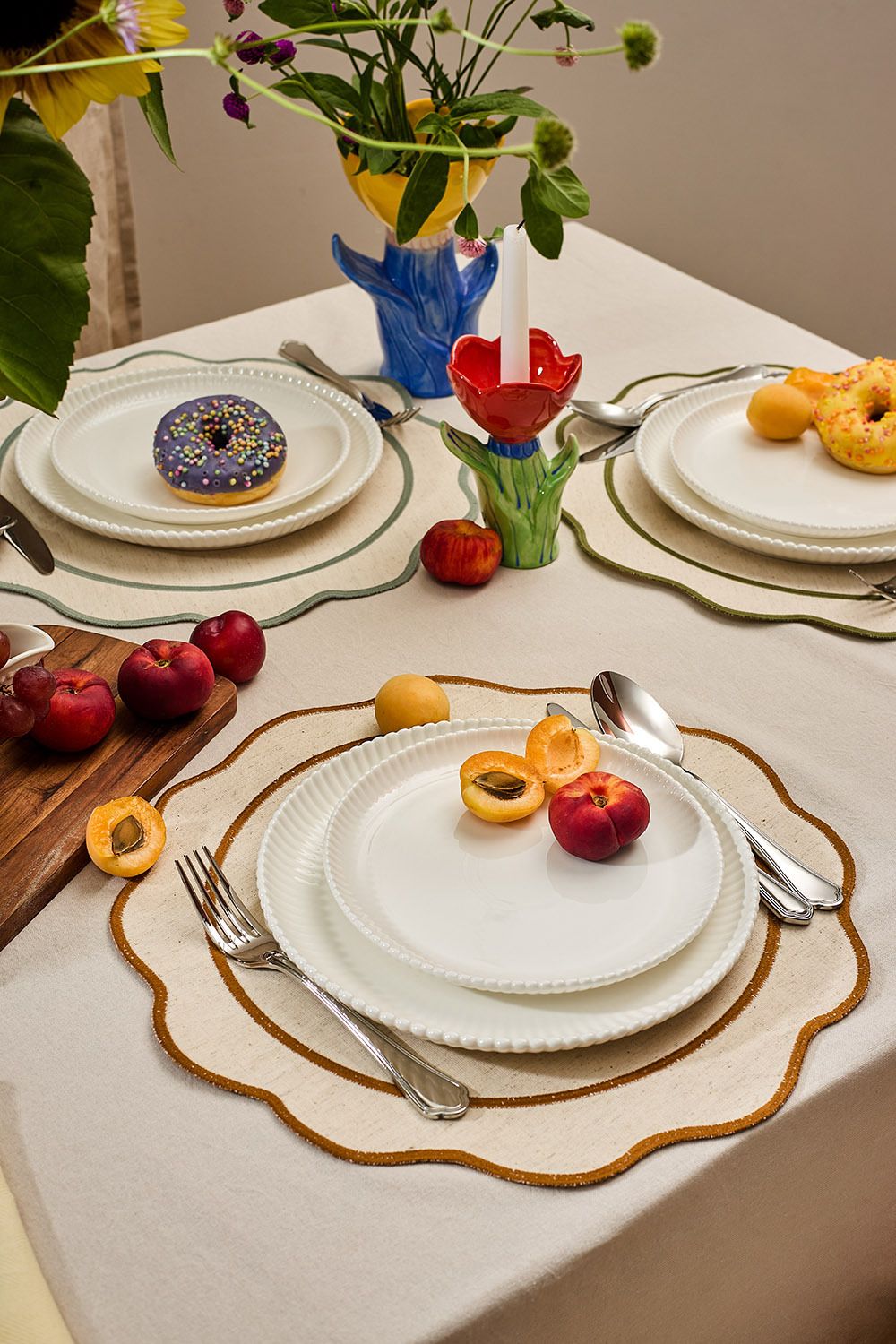 Салфетка под приборы Anemone из коллекции Trendy Ruffles, Ø38 см, карри