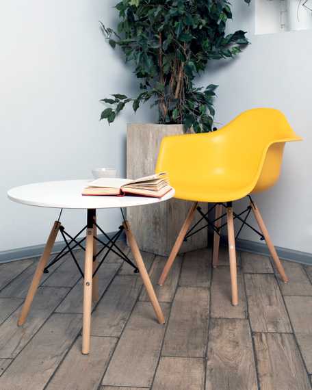 Eames DSW детский белый, ножки массив бука