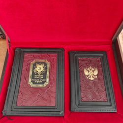 Подарочный набор c книгой "Великие победы русской армии и флота" и ежедневником в футляре