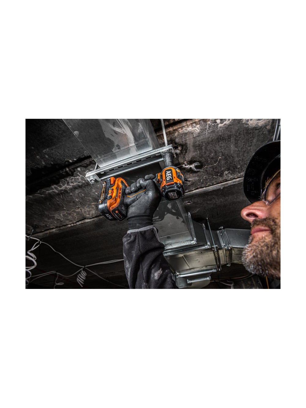 Бесщеточный аккумуляторный ударный гайковерт BSS18S12BL-0 AEG 4935472279