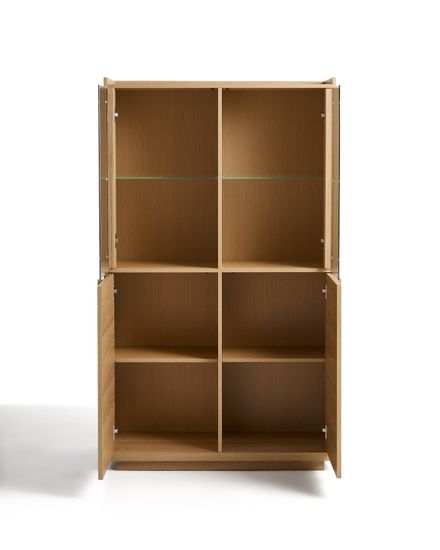 Витрина Onix из дубового шпона в натуральной отделке