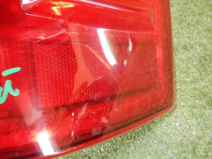 Фонарь правый внешний Toyota Land Cruiser 200 (2012-2015)