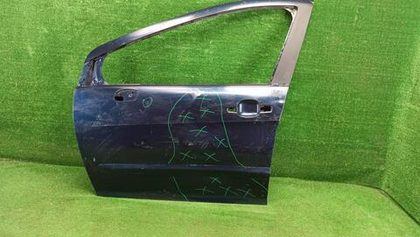 Дверь передняя левая Peugeot 308 1 T7 (2007-2015)