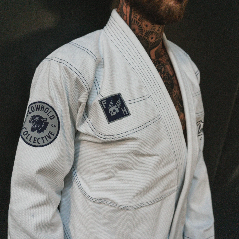 Кимоно Flowhold (White)