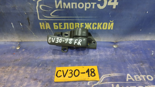 Ручка двери передней правой салонная TOYOTA CAMRY 1992