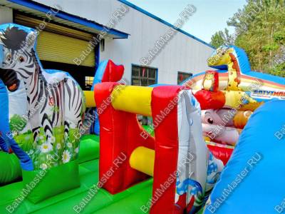 Коммерческий надувной батут "Царство зверей", размер 5*5*3,3 м