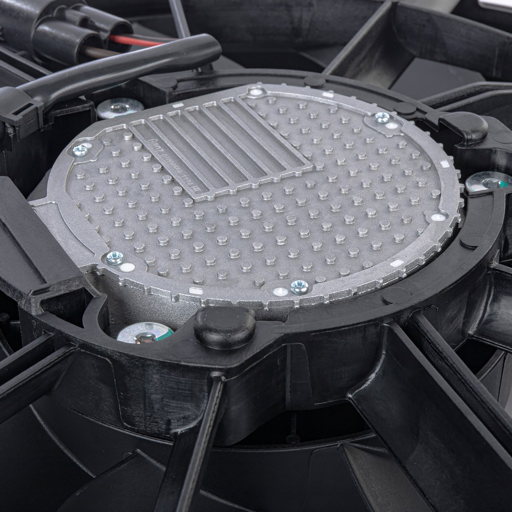 Вентилятор радиатора в сборе (безщеточный мотор) GEELY Monjaro (KX11,XR,KX11) 2021- GANZ GIC06559