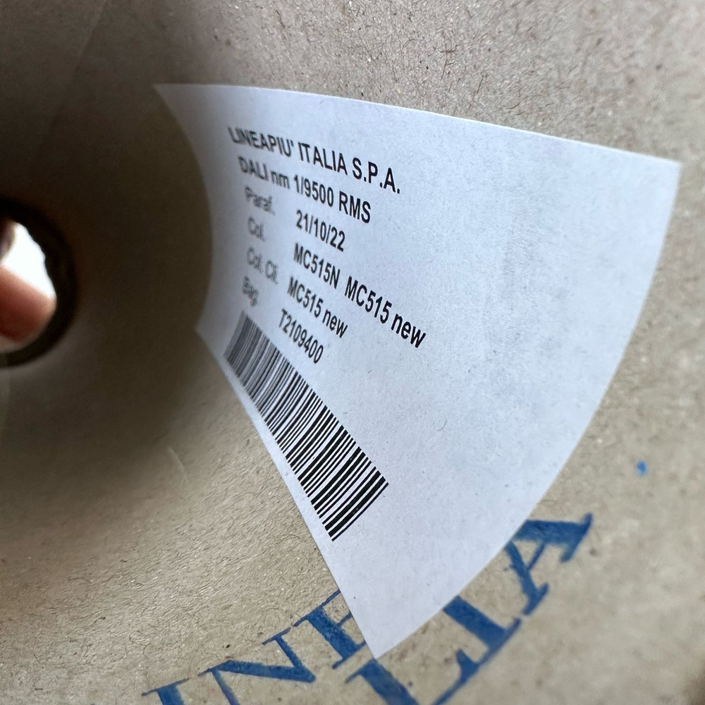 DALI - Lineapiu; 18% baby альпака, 18% кидмохер, 36% п/c, 28% п/a; 950м/100гр; цвет: ярко-зелёный лайм; S705