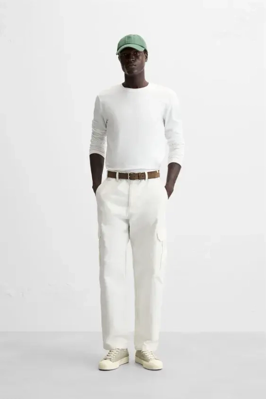 ZARA БАЗОВАЯ ФУТБОЛКА SLIM FIT, БЕЛЫЙ