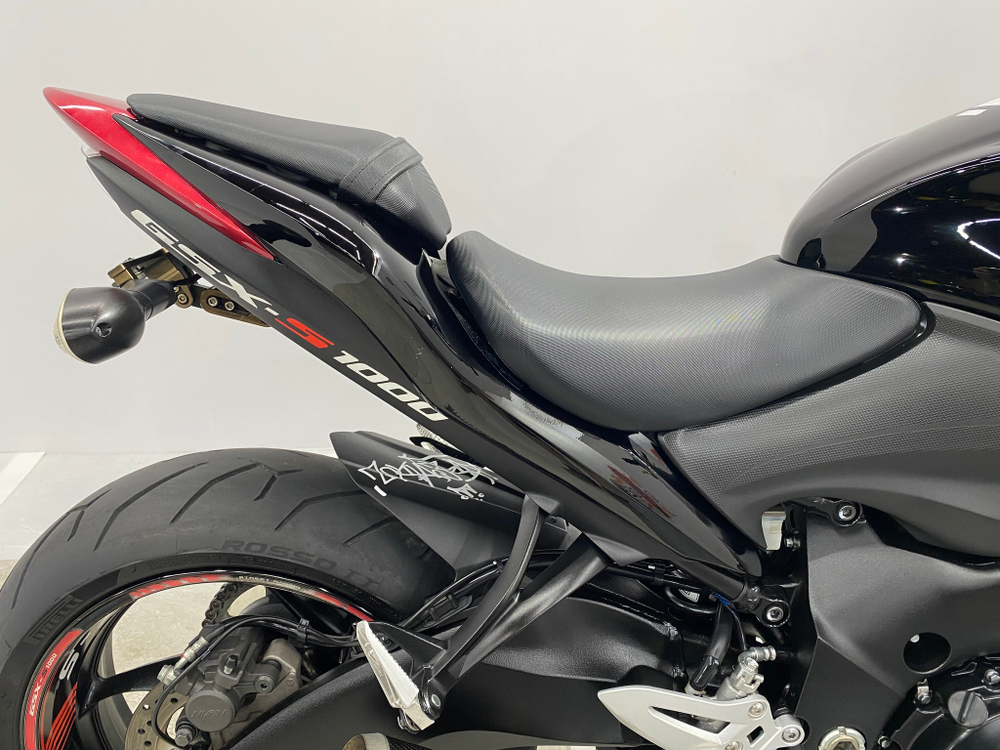 Suzuki GSX-S1000 049268