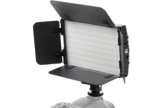 Накамерный свет Falcon Eyes