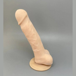 Реалистичный фаллоимитатор Cesar от Alive (17,5 × 4 см)