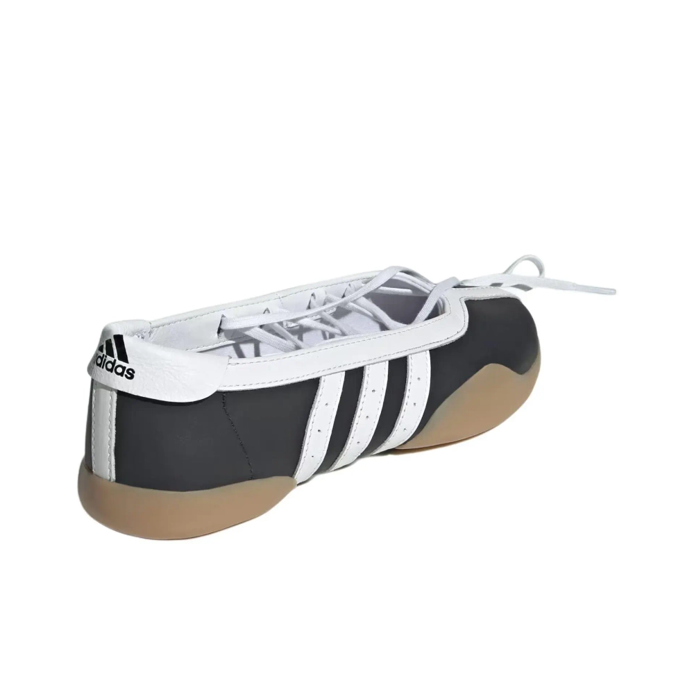 Кроссовки Adidas Originals Taekwondo Mei 'Black' JR7031