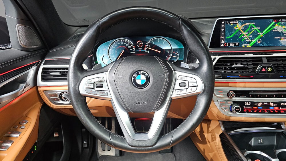 BMW 7 серии (G11) 740Li xDrive M Sport