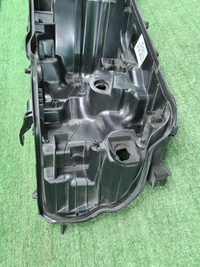 Корпус фары правый Toyota Land Cruiser 200 (15-21)
