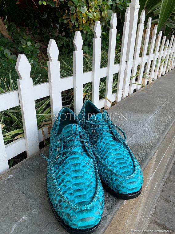 Яркие мокасины из кожи питона SH-138