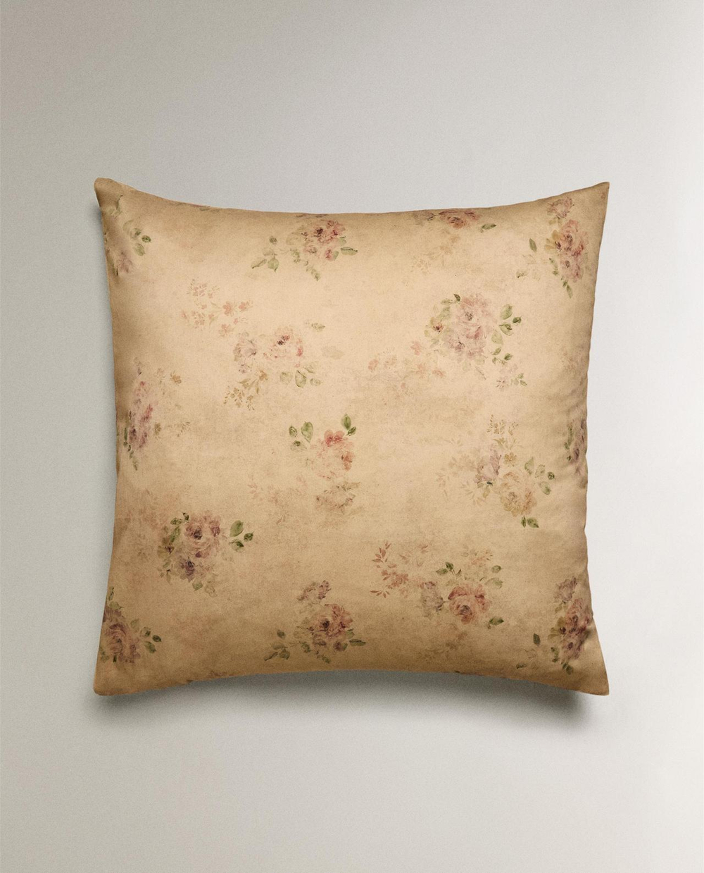Zara Home - Атласная наволочка с цветочным рисунком 70x90 см