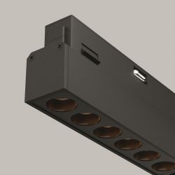 Трековый магнитный светодиодный светильник Maytoni   TR031-2-18W2.7K-B